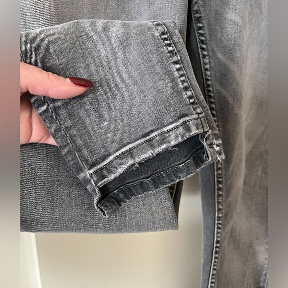 Zara Designer, Gray, Distressed Jeans Women’s Size 10 - Picture 6 of 16
